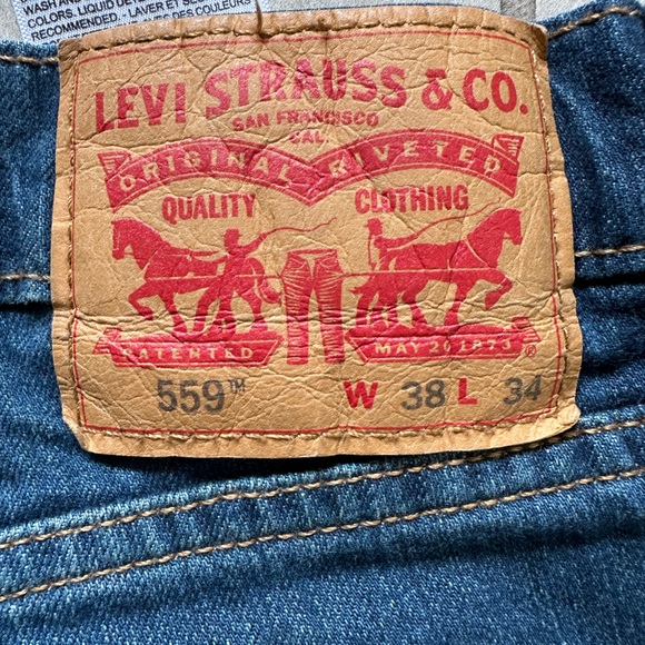 Levi Strauss Jeans - Picture 2 of 5